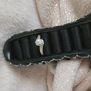 Beautiful ring with oval style stone